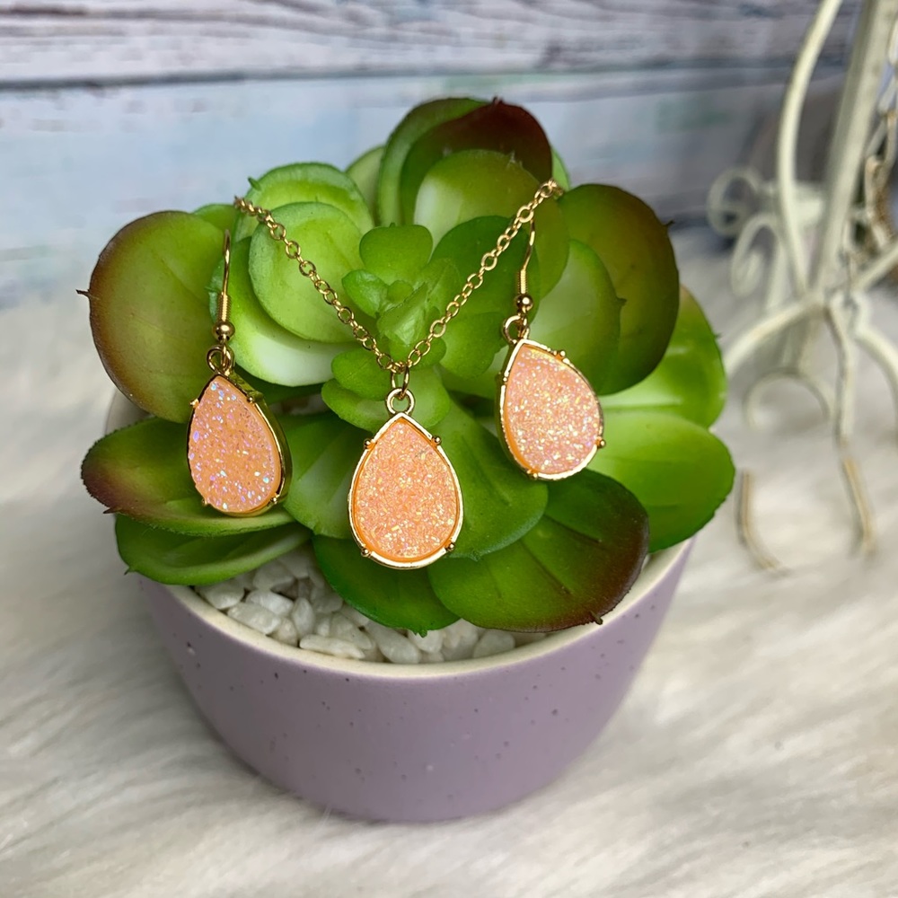 PINK Glitter Resin Teardrop Necklace Earrings Set